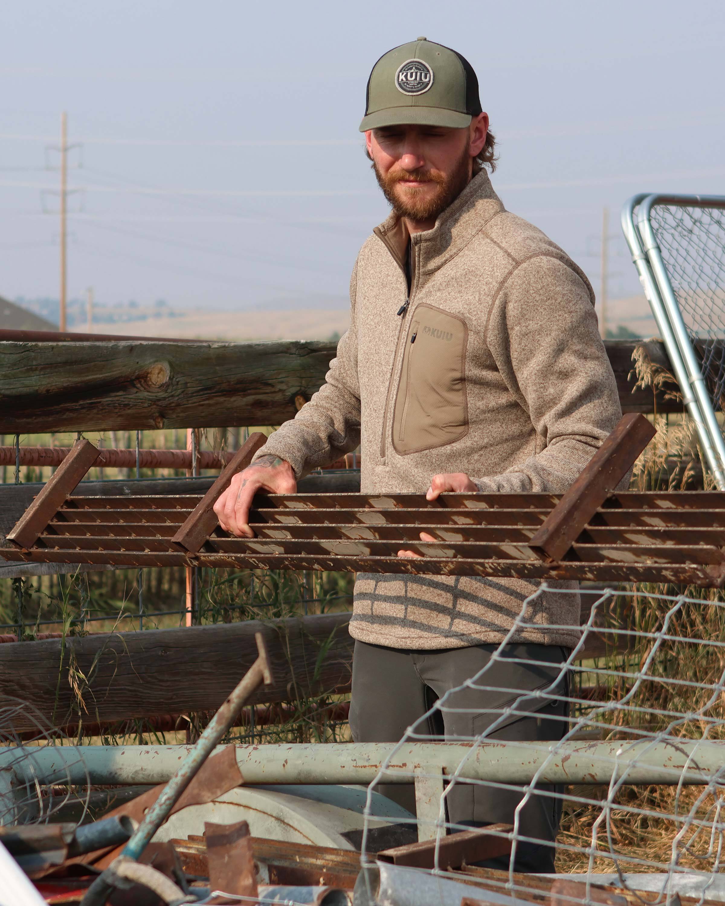 Base Camp Pullover Sweater | Charcoal Heather