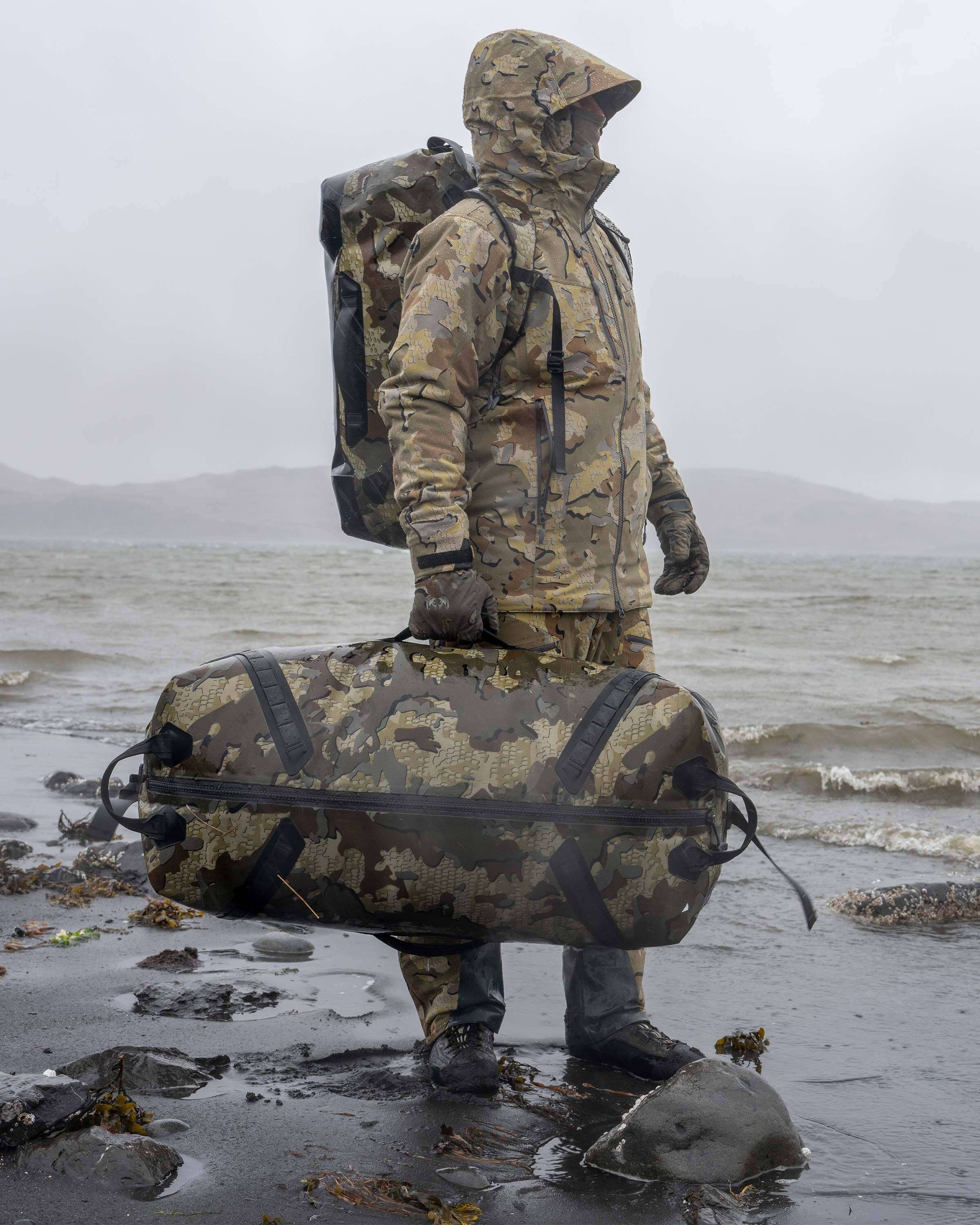 Kodiak 6600 Submersible Duffel | Stone