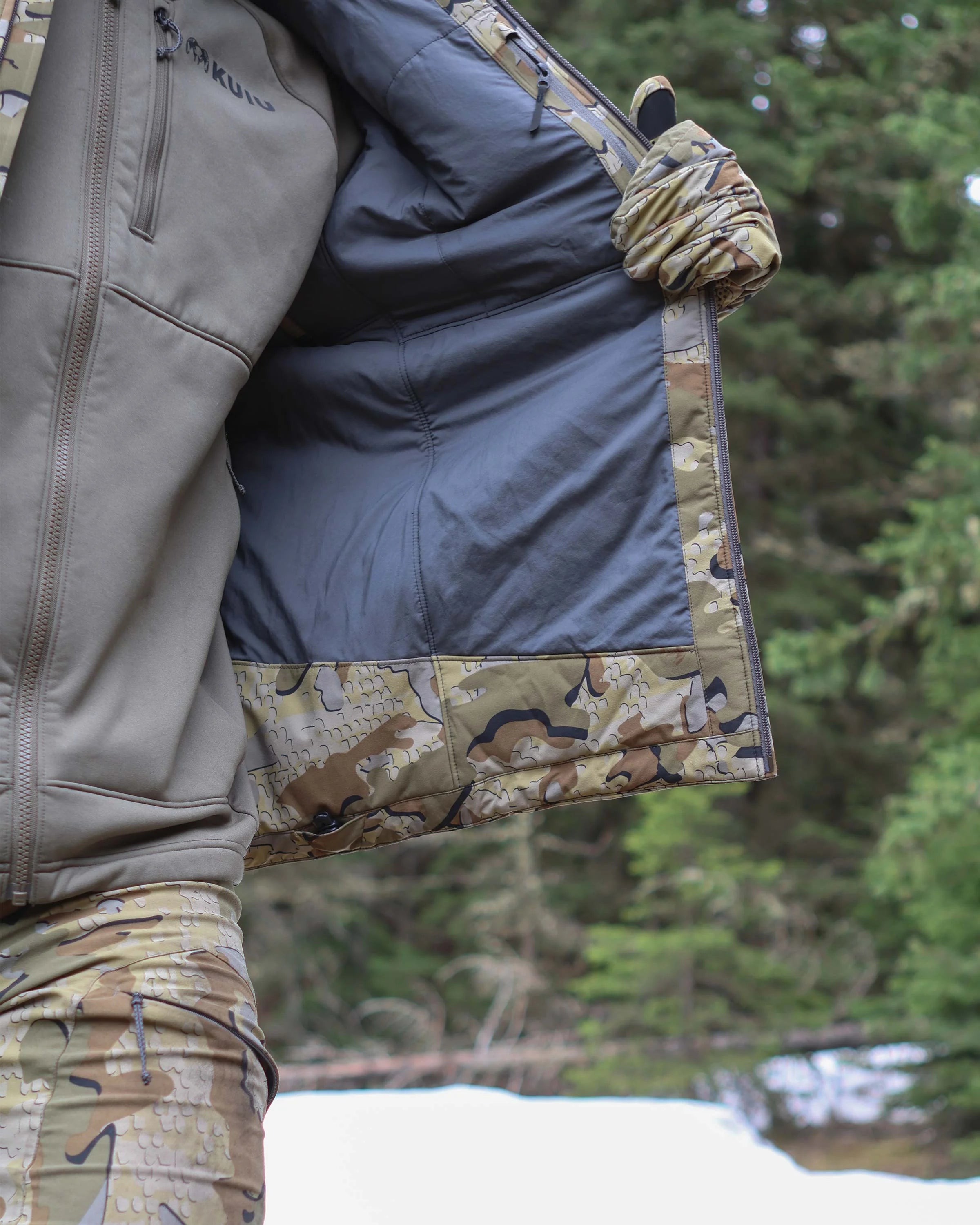Mountain PRO Hooded Jacket | Valo